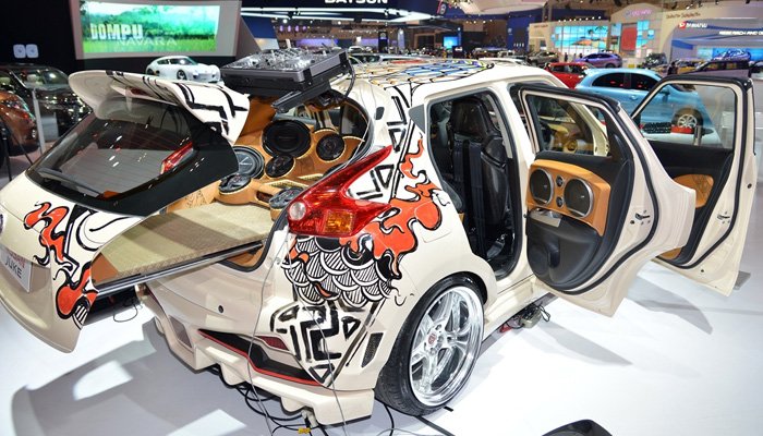 nissan-mobil-tema-tatto-and-drive