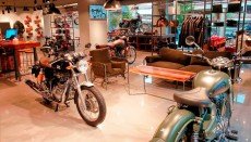 Royal-enfield-exclusive-store-madrid-interior