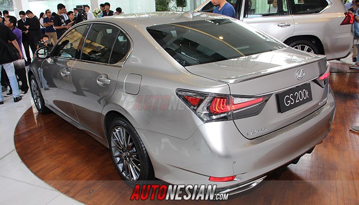 lexus-all-new-gs200t-bodi-belakang