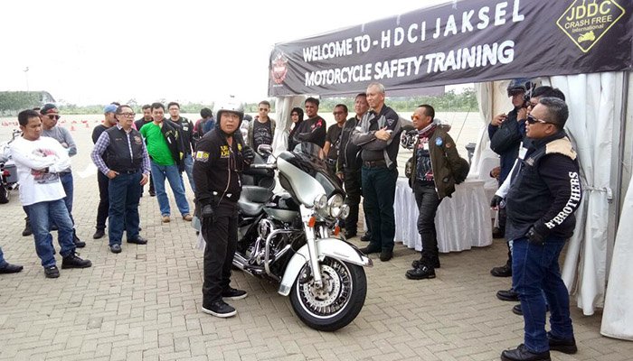 hdci-jakarta-selatan-motorcyle-safety-training-2017