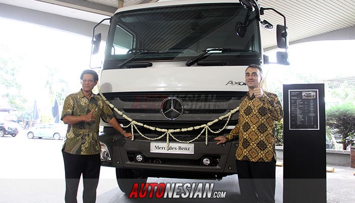 mercedes-benz-indonesia-axor-truk-bandung