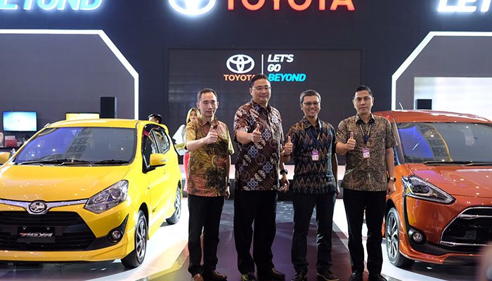 Kalla Toyota Hadirkan Produk dan Teknologi Terbaik bagi pengunjung GIIAS Makassar 2017