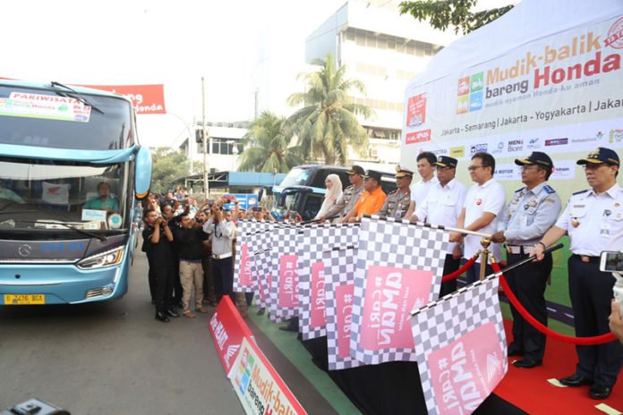 astra-honda-motor-mudik-bareng-2018 Mudik Balik Bareng Honda (MBBH) diikuti 2.625 konsumen setia Honda