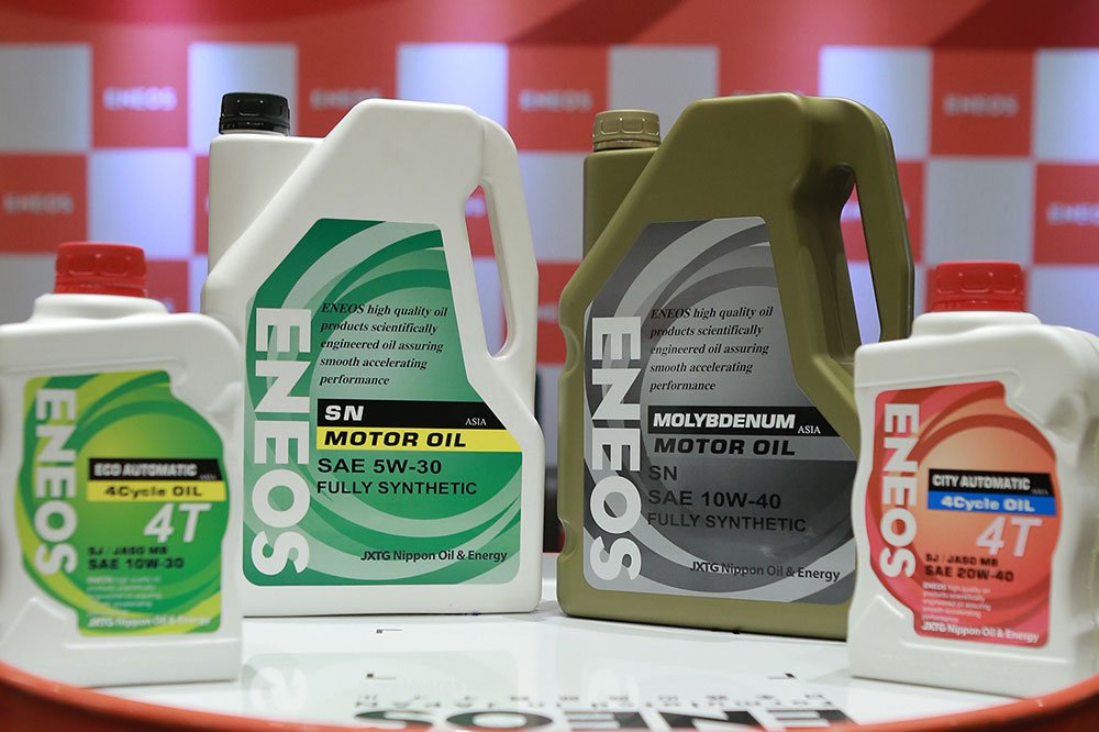 Nippon oil Indonesia melalui merek pelumas unggulannya Eneos, meluncurkan rangkaian produk terbarunya yaitu Eneos motor oil 5w-30 SN, Eneos Molybdenum asia 10w-40 sn, eco automatic 4T 10W-30 1 dan Enoes City Automatic 4T 20W-40 1L.