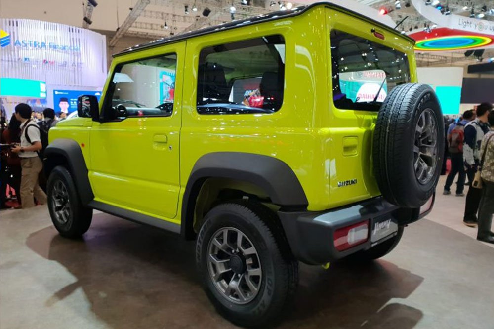 Suzuki Jimny Mobil Pertama Jokowi, Pertanda Akan Diproduksi Lokal