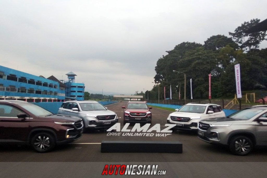 Wuling Almaz