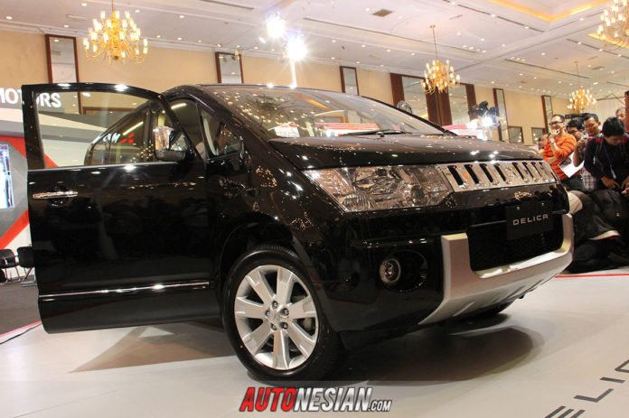 mitsubishi-delica-royale-di-JAS-2015 MItsubishi Delica