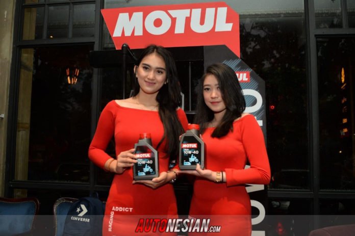 Motul-moto-4T-10W-40 Motul Moto 4T 10W-40