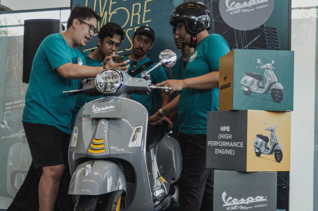 Vespa GTS Super Tech Dealer Open Day Sidoarjo 2019