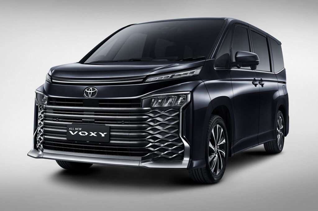 All New Toyota Voxy 2022