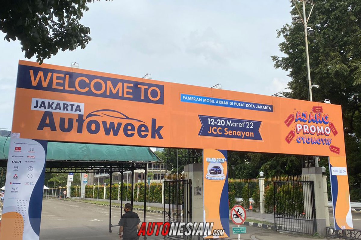 Jakarta auto week gerbang JCC