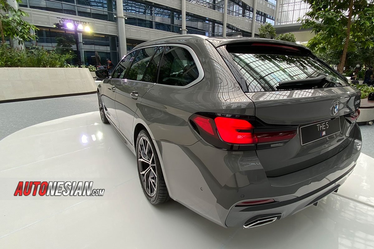 New BMW 530i Touring M Sport