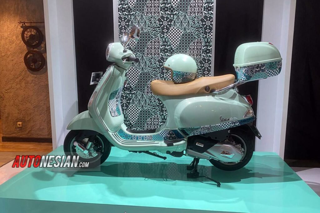 Vespa Batik Indonesia