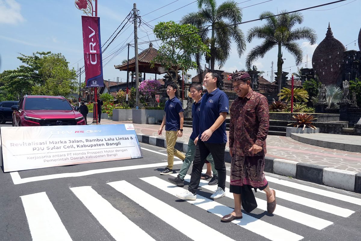 Honda  Revitalisasi Marka Jalan Bali