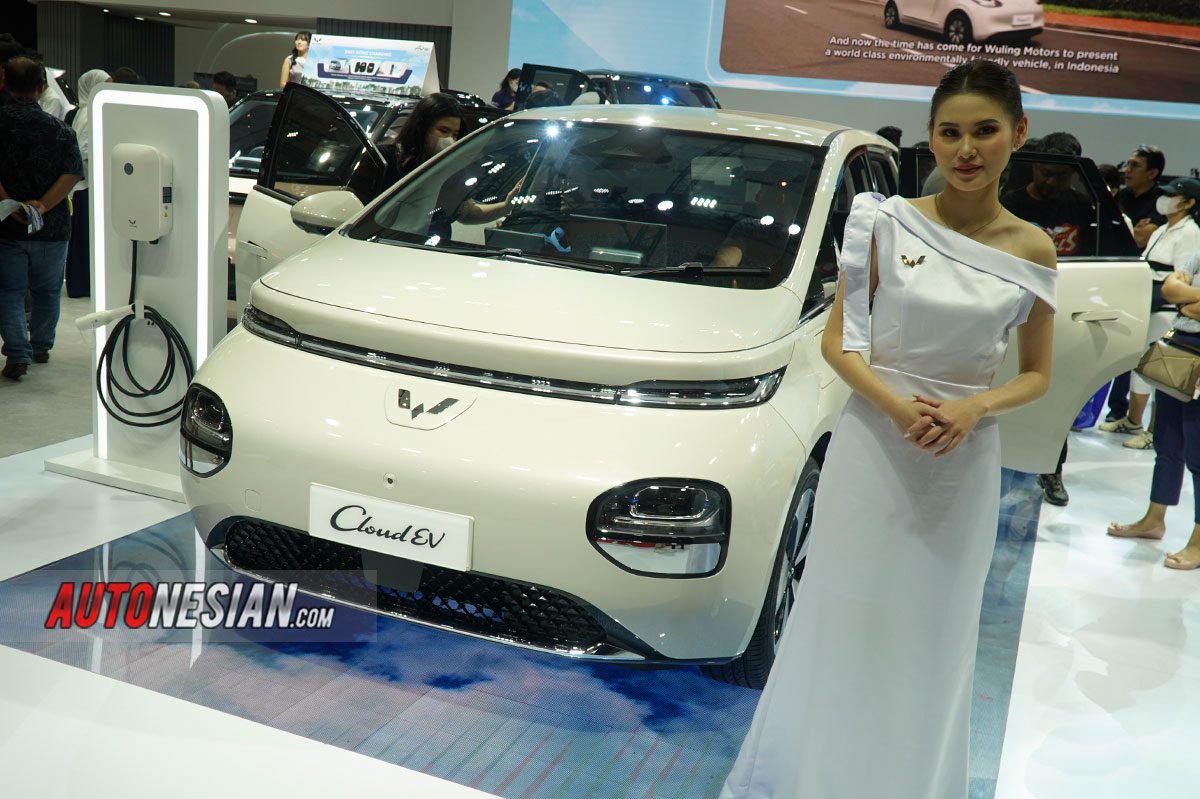 Wuling Cloud EV IIMS 2024