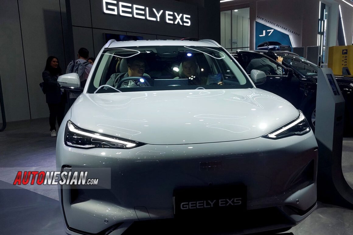 Geely EX5 IIMS 2025