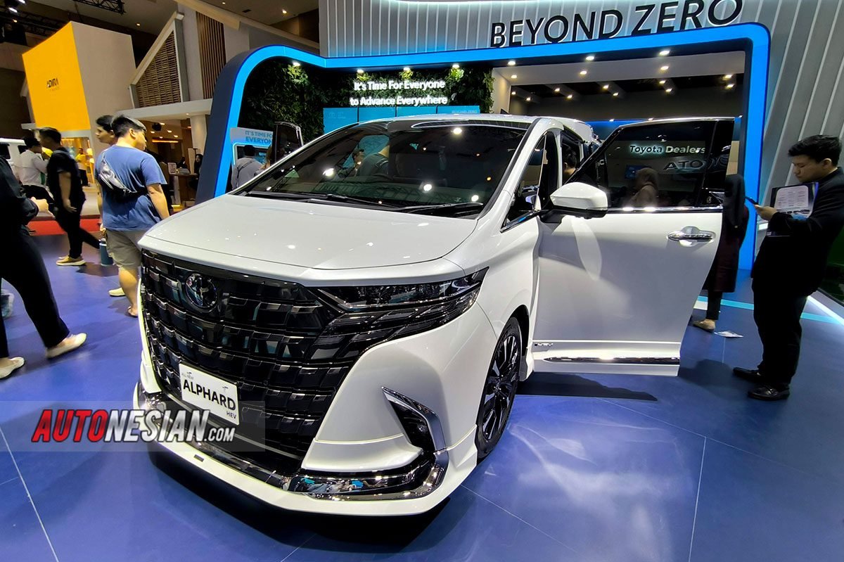 Toyota Alphard HEV IIMS 2025