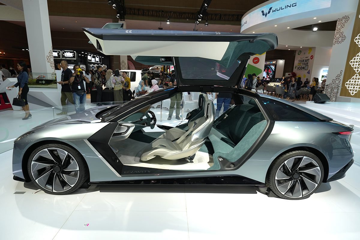 mobil listrik Wuling Light of ASEAN IIMS 2025