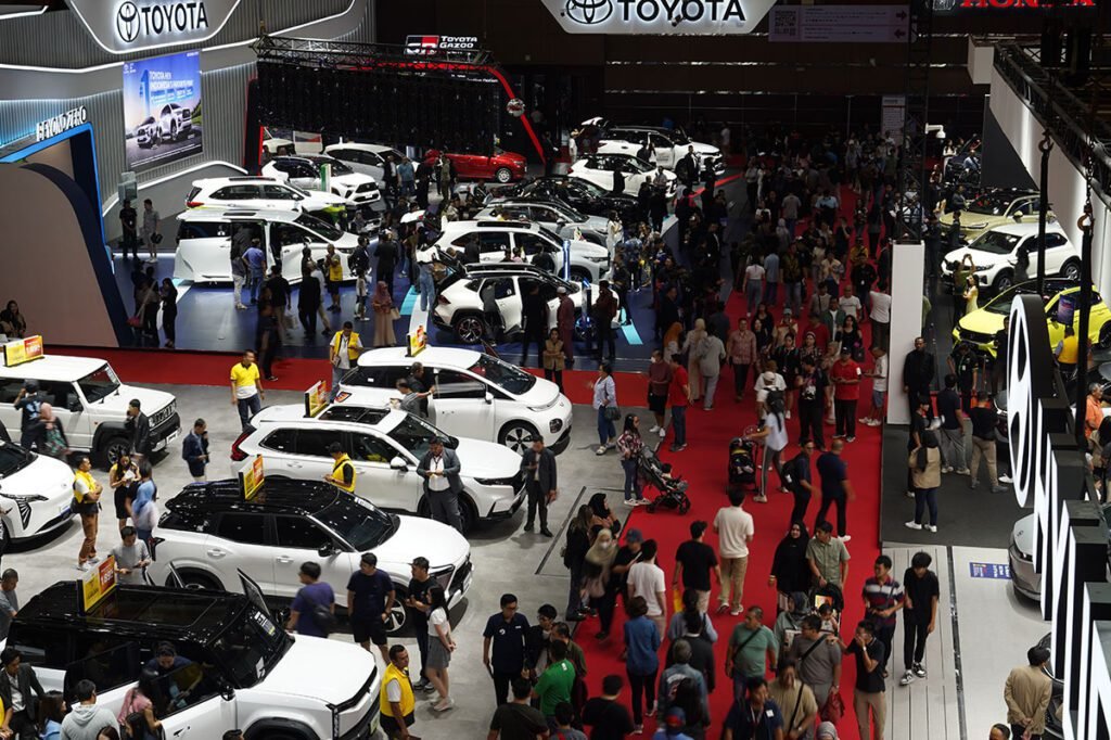 Pameran otomotif International Motor Show IIMS 2025