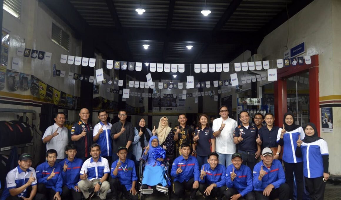 Mobil Car Care Bengkel Trijaya Ban Cibubur