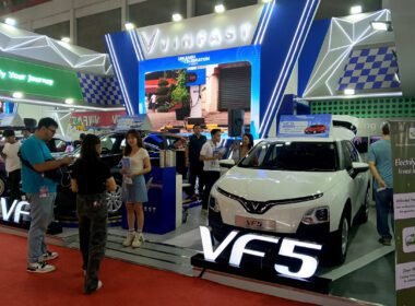 VinFast Promo Mobil listrik Jakarta Fair 2025