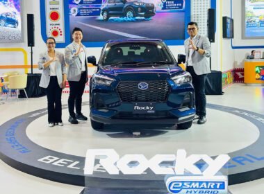 Daihatsu Rocky Hybrid GIIAS Surabaya 2025