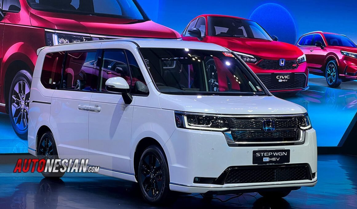 Honda STEP WGN e:HEV GIIAS 2025