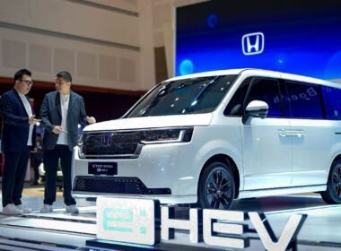 Honda STEP WGN eHEV GIIAS Surabaya 2025
