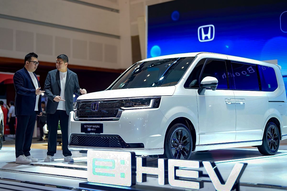 Honda STEP WGN eHEV GIIAS Surabaya 2025