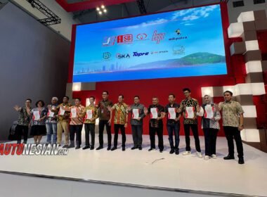 Isuzu 10 karoseri sertifikat GIIAS 2025