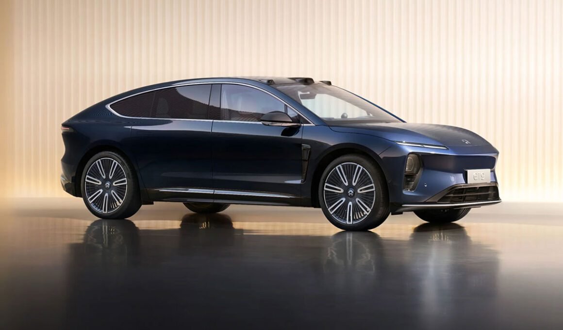 Mobil listrik NIO ET9