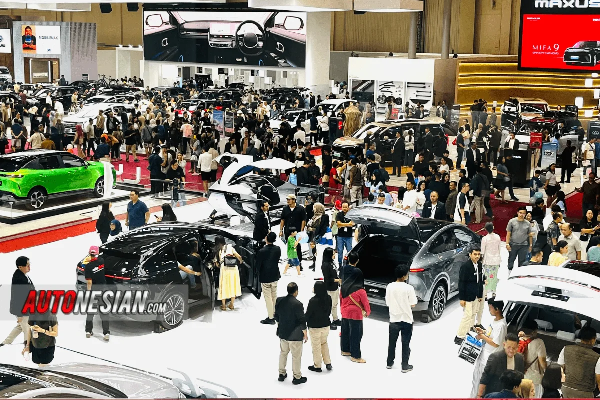 Pengunjung GIIAS 2025