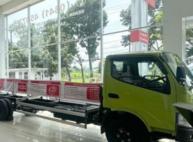 Hino 300–136 MDLR Malang