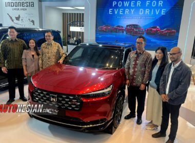 Honda HR-V Hybrid GIIAS Bandung