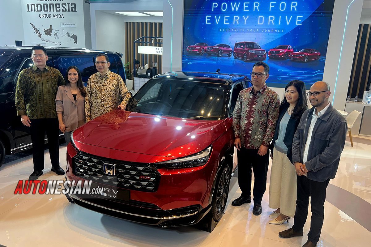 Honda HR-V Hybrid GIIAS Bandung