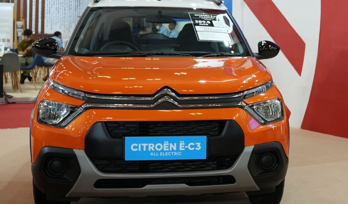 Mobil listrik Citroen E-C3 express
