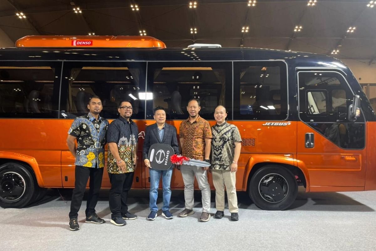 Hino GB 150 L indonesia