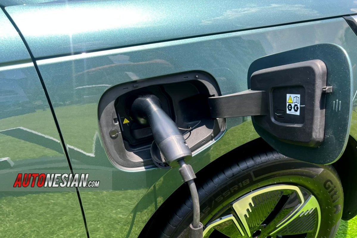 Jaecoo J5 EV Indonesia Forest Green