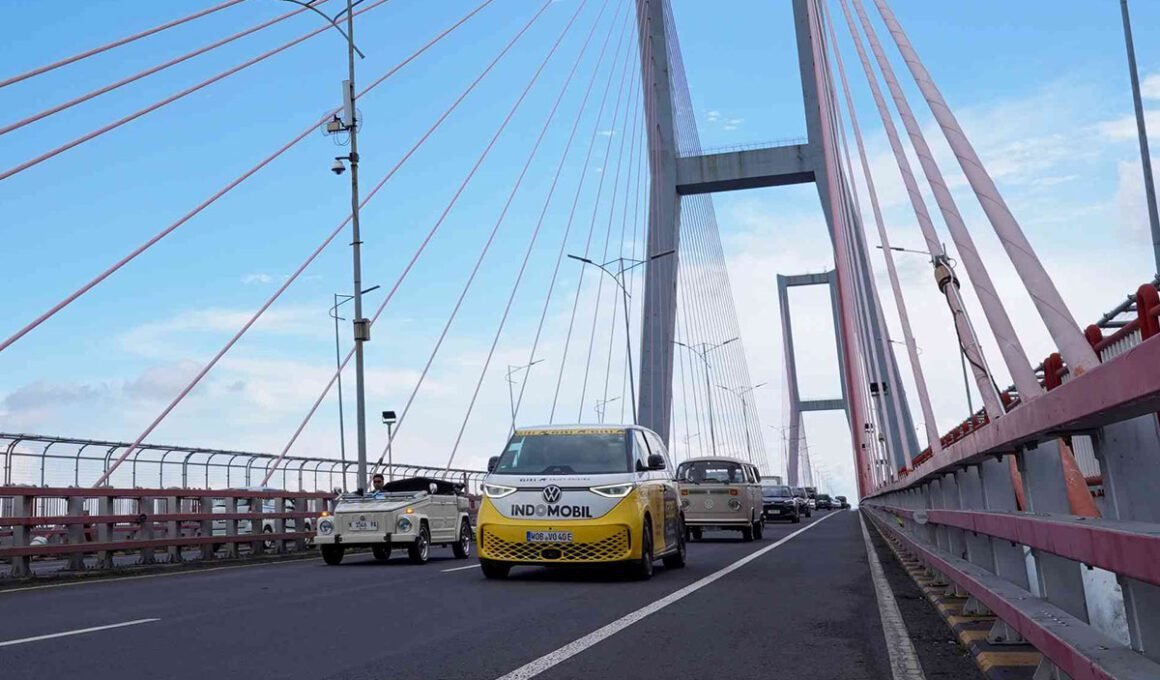 Volkswagen ID BUZZ World Tour Suramadu