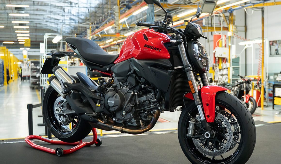 Ducati Monster generasi 5 my2026