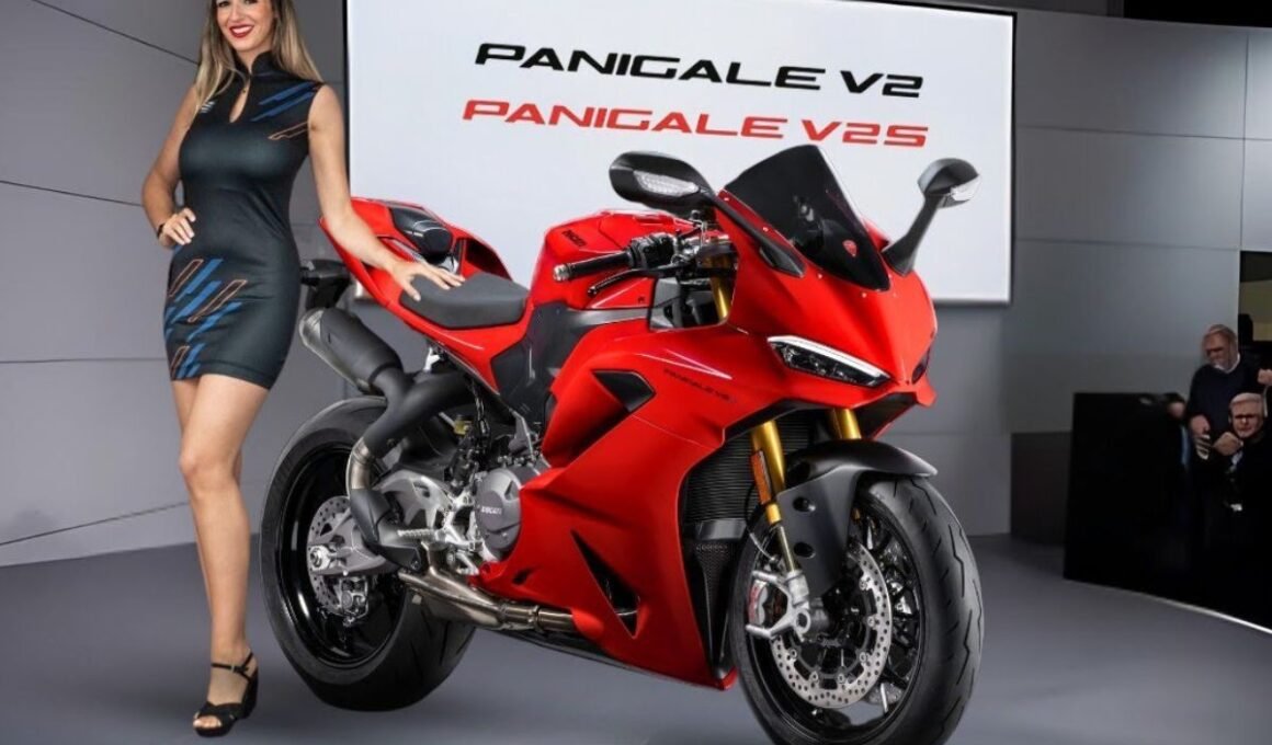 Ducati Panigale V2