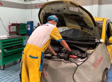 Layanan Servis honda mobil