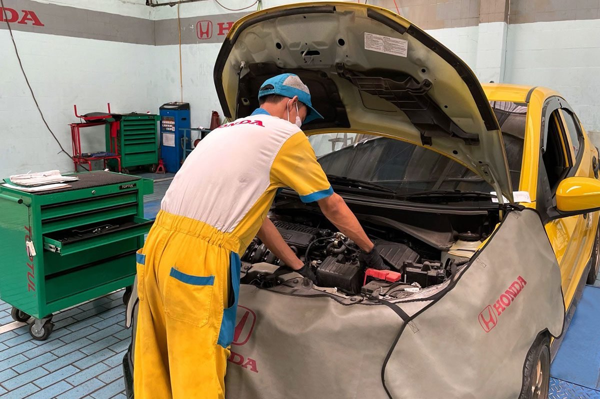Layanan Servis honda mobil
