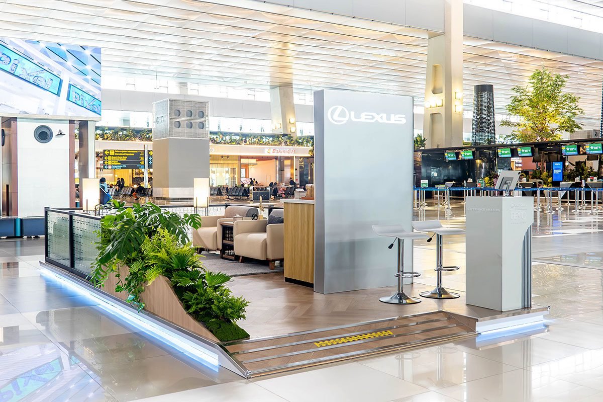 Lexus Aero Concierge Bandara Soetta