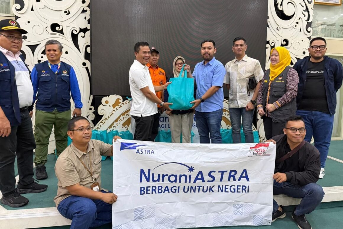 Nurani astra kemenko pmk bantuan korban banjir dan longsor kabupaten bandung