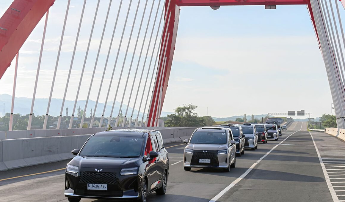 mobil hybrid Wuling Darion PHEV