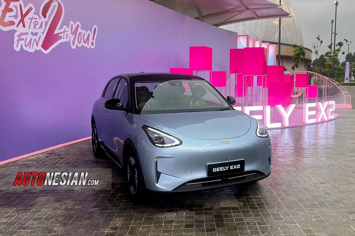 Geely EX2