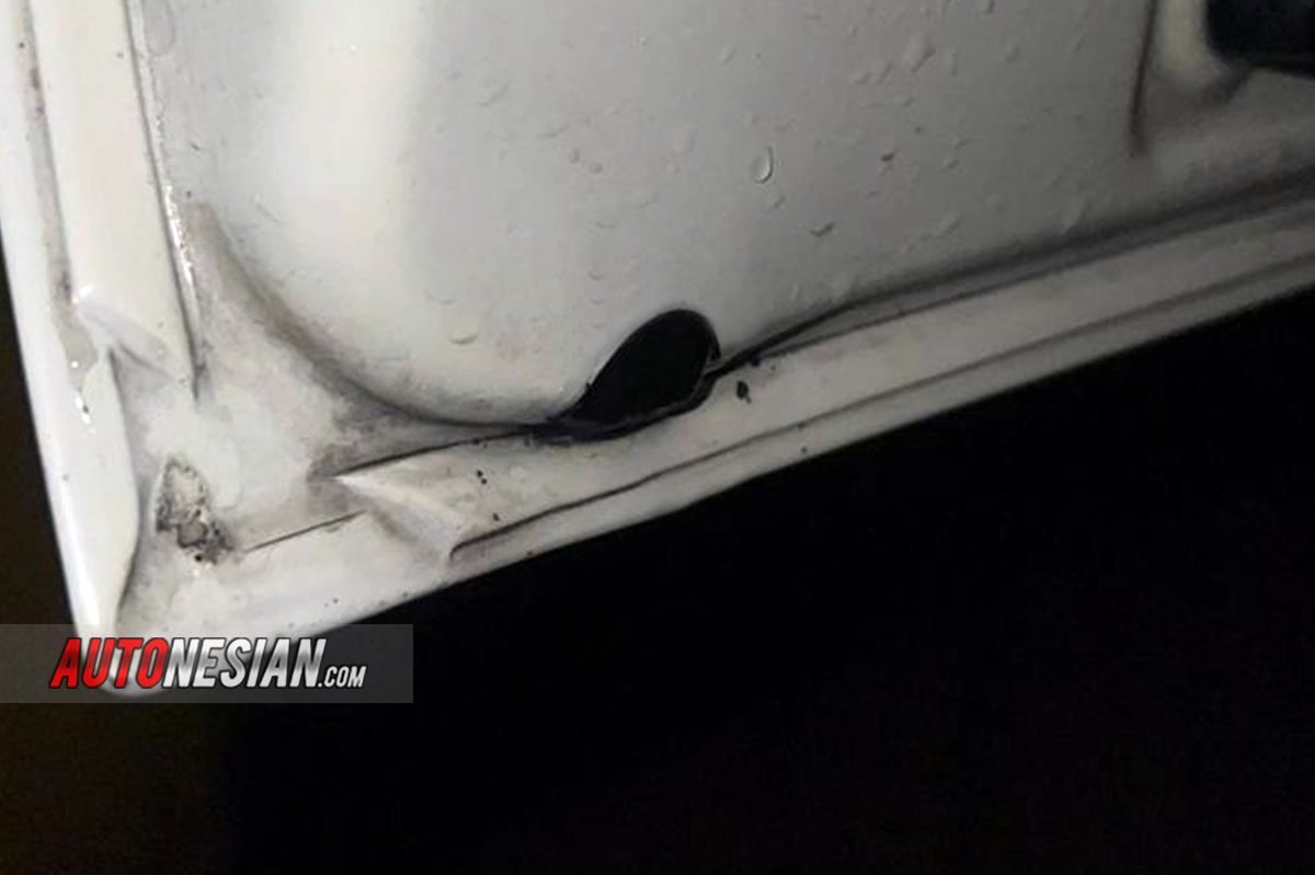 lubang drainase mobil