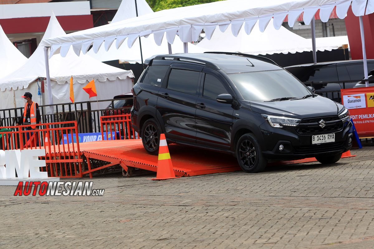 Suzuki XL7 Alpha Kuro IIMS 2026 test drive