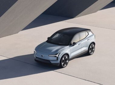 Volvo EX30 mobil listrik